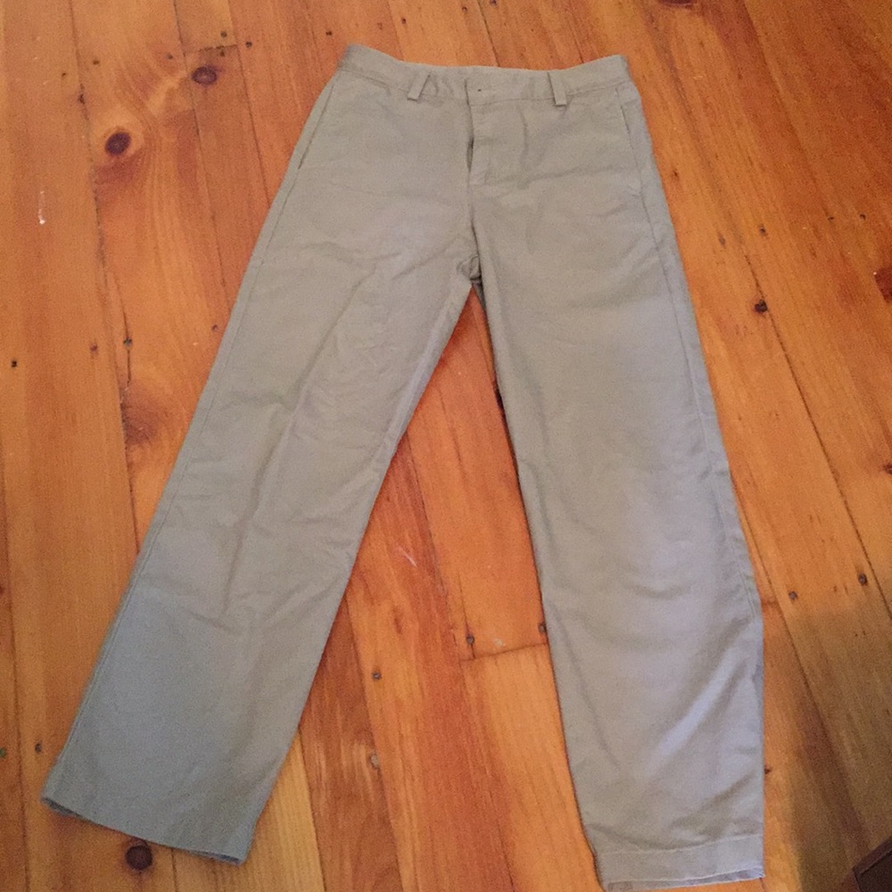 Vineyard vines khakis